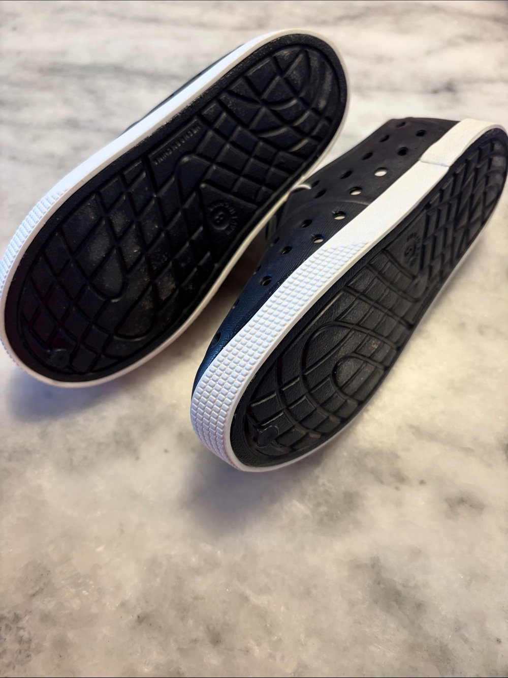 Old Navy Navy Perforated Slip-On Loafers - Picture 4 of 4